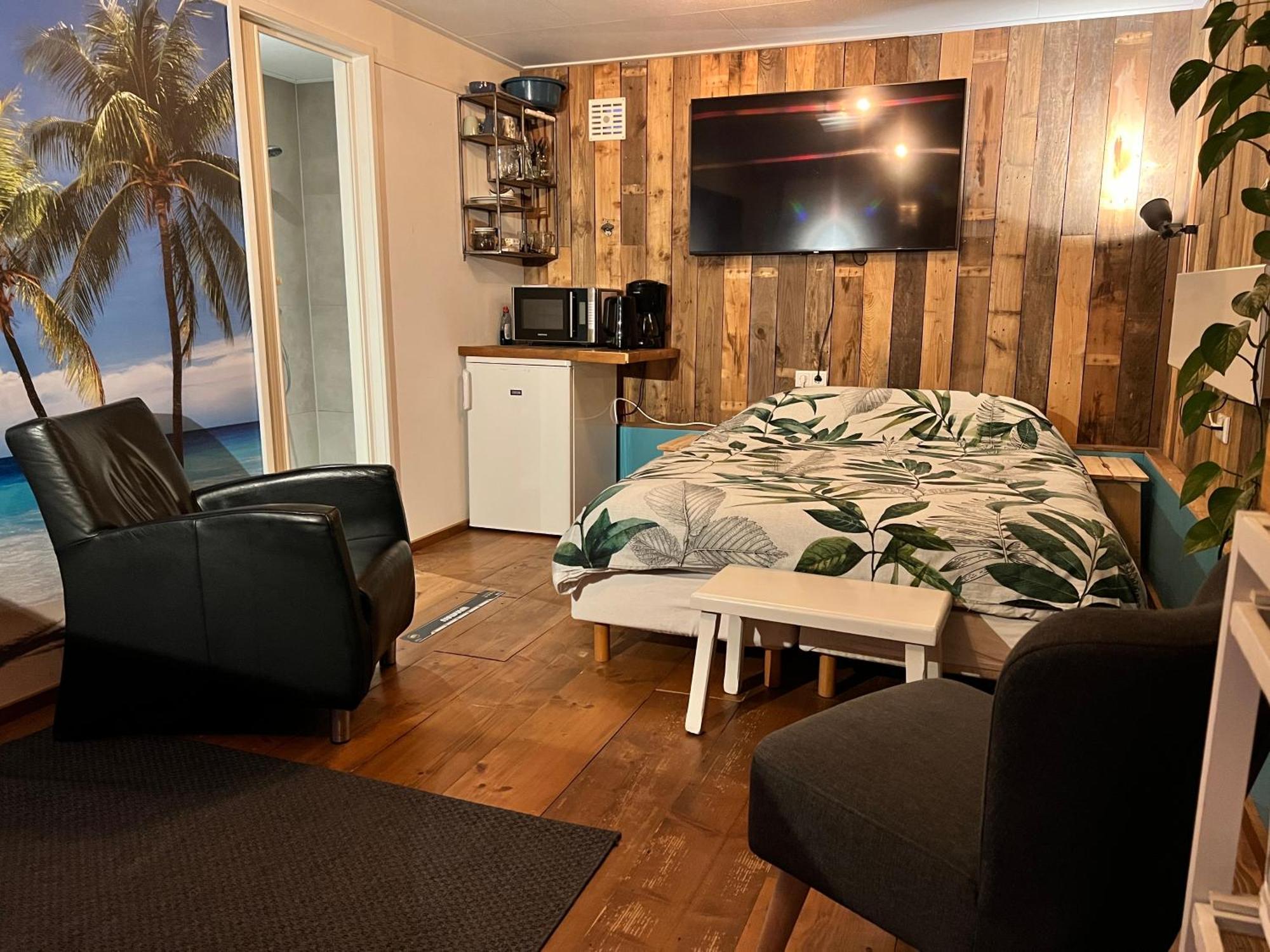 Beach House Met Badkamer, Boxspring & Airco Schoonebeek Exterior photo